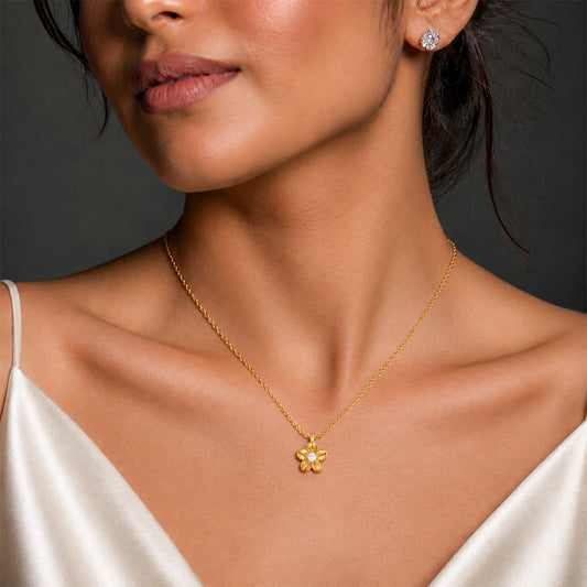 Golden Floral Charm Pendant Necklace for Women